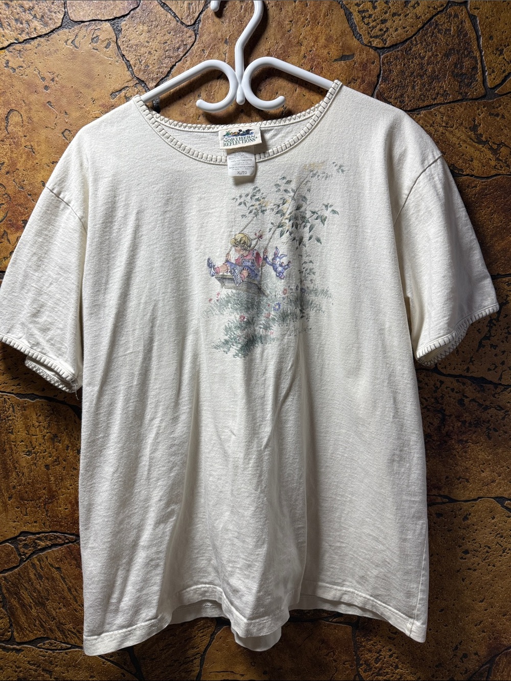 Northern Reflections Cream Floral Graphic Tee - XL